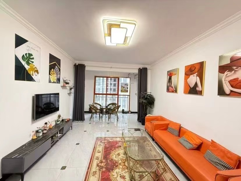 263？捡漏，吾悦旁，蓝天新城 ，精装三房， 单价6400，9.8成新 ，中间好楼层，老证 ，拎包入住