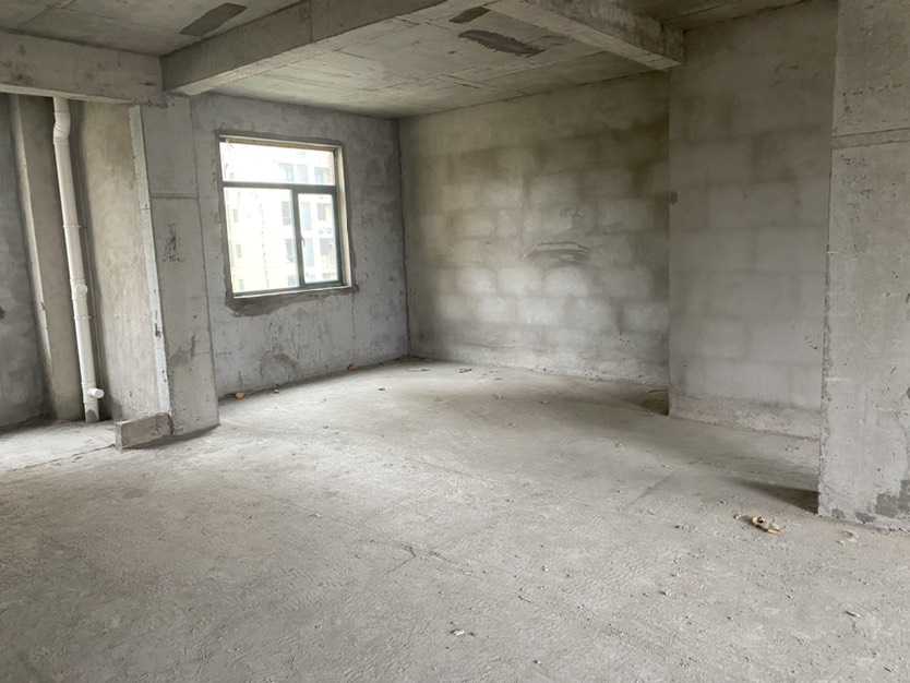 新城壹号五期花园洋房，采光好无遮挡