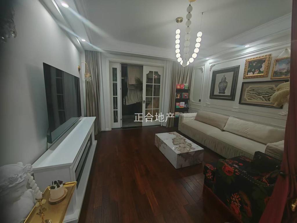 降价了，沔街上，新街，精装大两房，中间好楼层，成色新，三中，沔阳xiao学