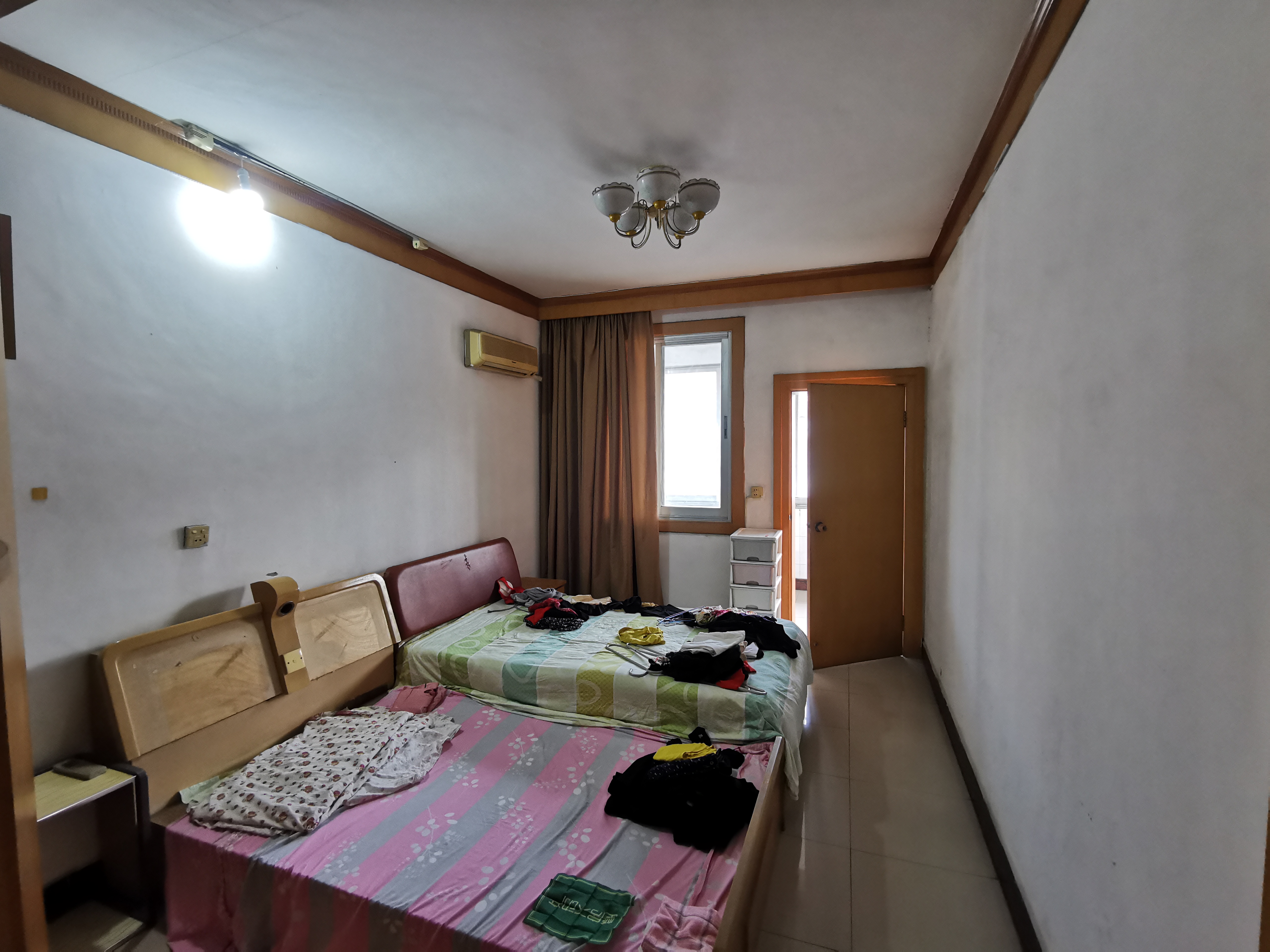 武商仙下河旁金叶大楼四房10米大阳台三房朝南诚心卖看房方便