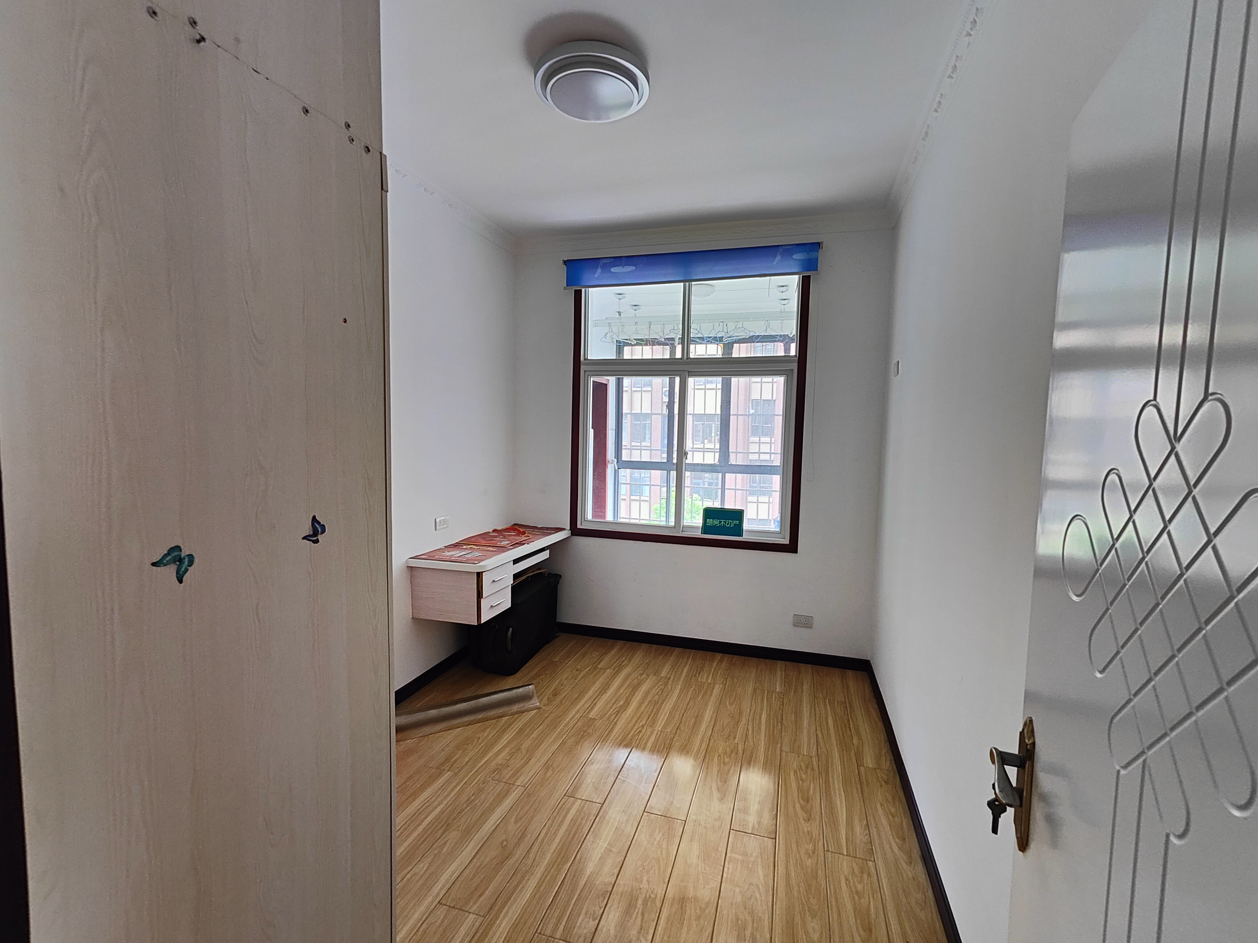 紫金城还建房电梯中间楼层精装修三居室地理优越