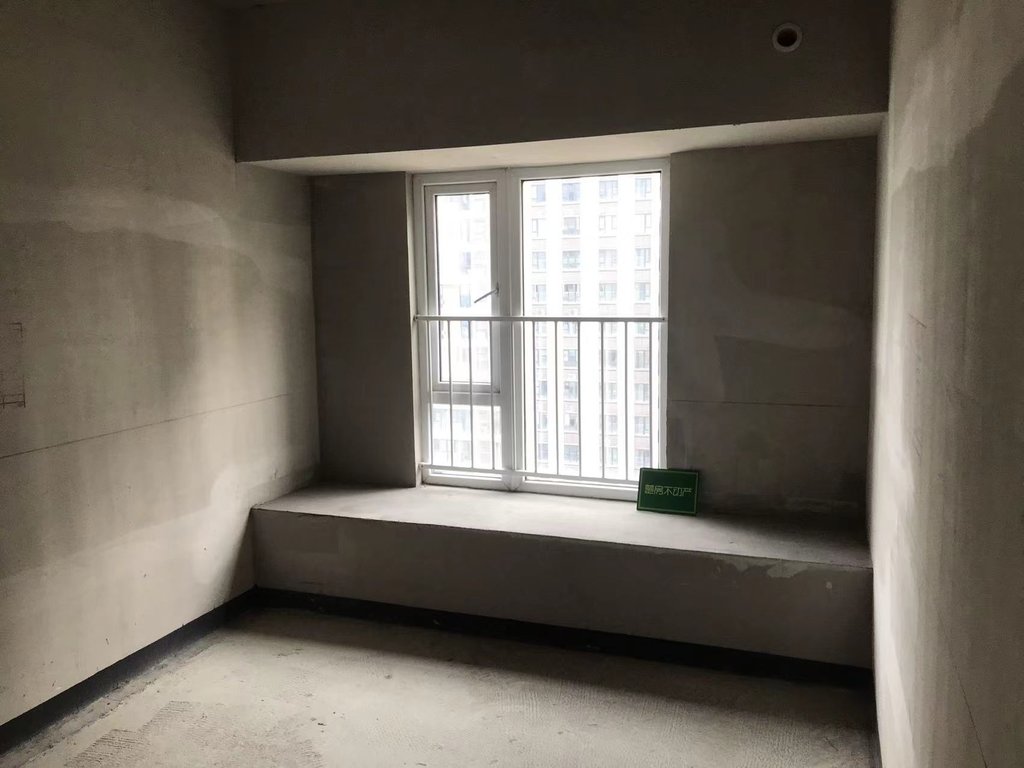 碧桂园大小区城南好位置房东诚意出售送个小平台