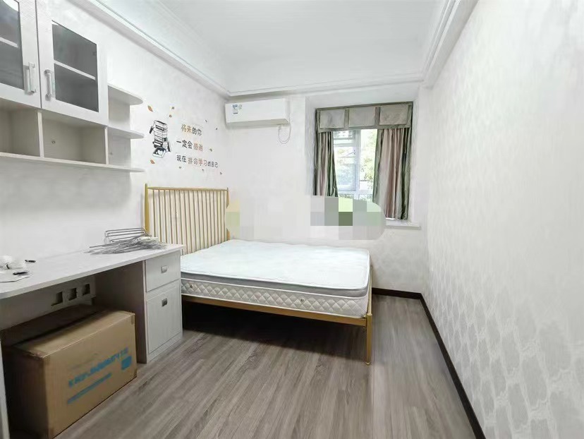 沔阳公馆，步梯2楼，6层洋房，精装三房，装修成色保养非常新，低公摊，证满二