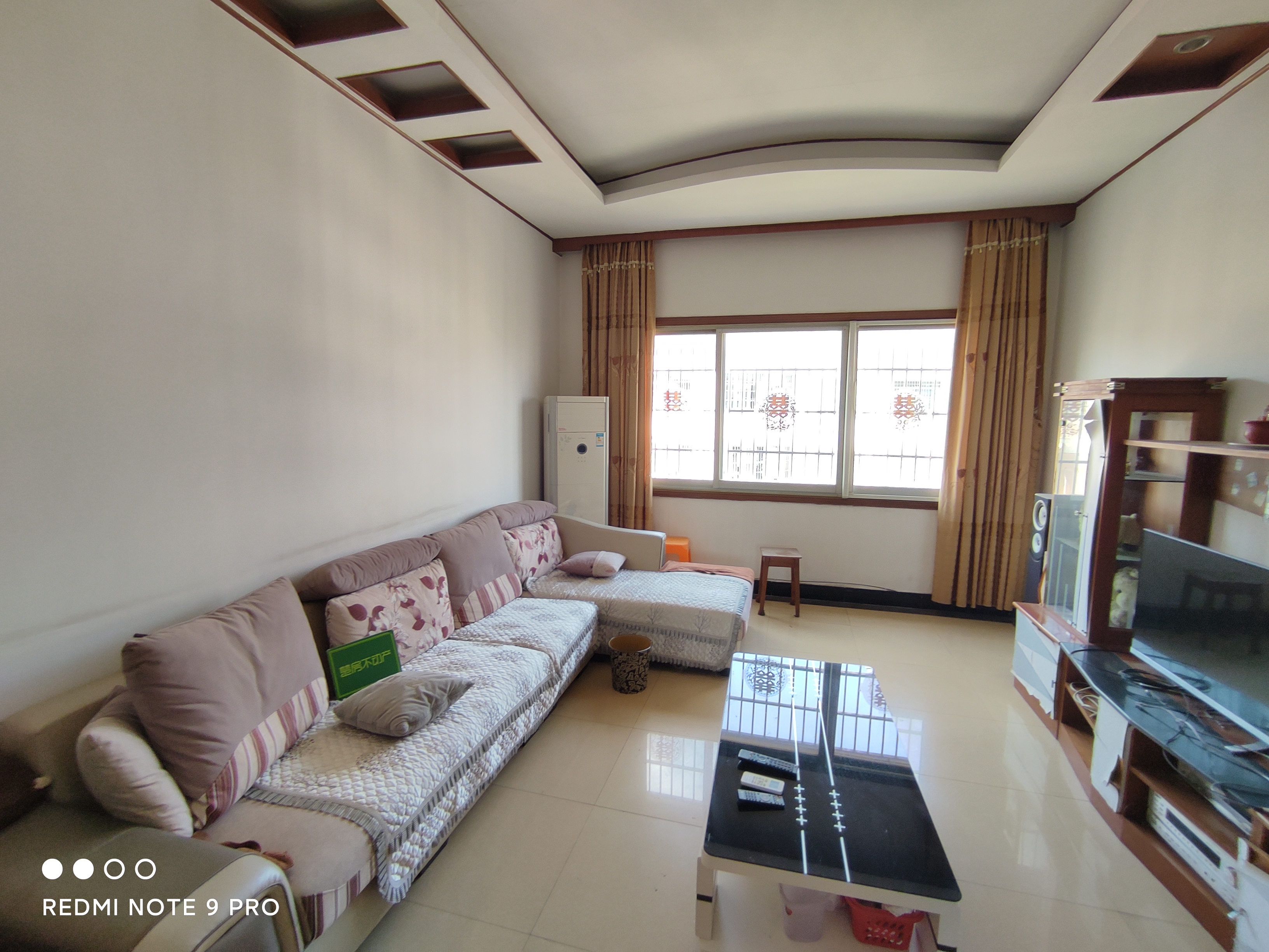 德政园香榭里 精装三房两卫 南北通透户型 采光通风效果非常奈斯 适合长期居住 带地下储藏室 证件满二