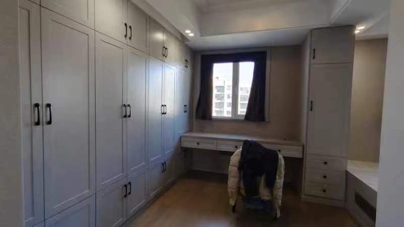 满庭春.精装三房改了两房.证件满二.看房方便