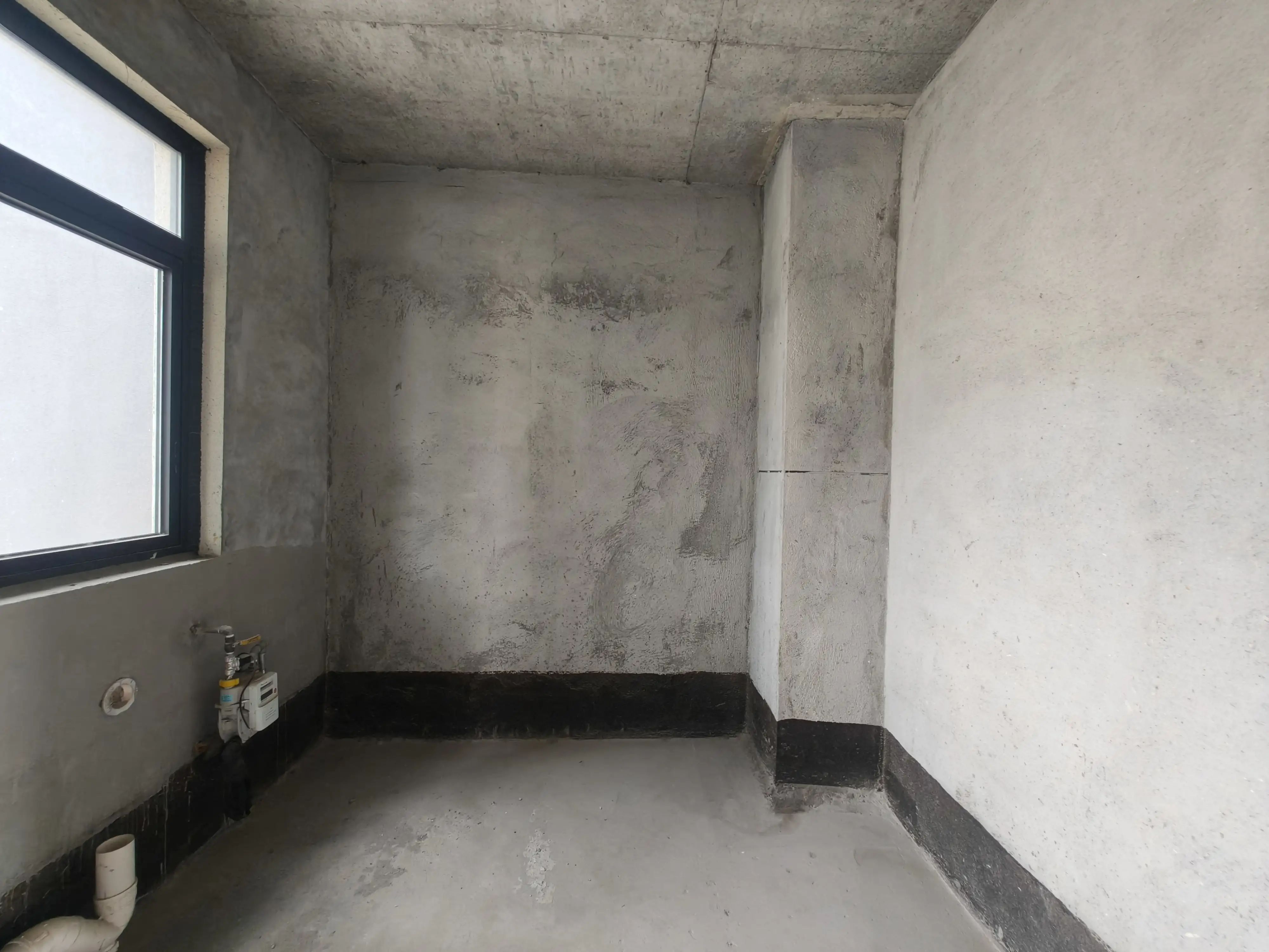 吾悦华府旁，锦绣望府，边户，南北双阳台，送车位，证满二