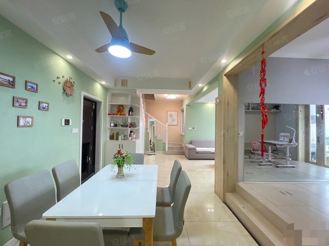 56，房东亏本出，电梯复式楼，降价急售！全屋硅藻泥➕中央空调捡漏好房