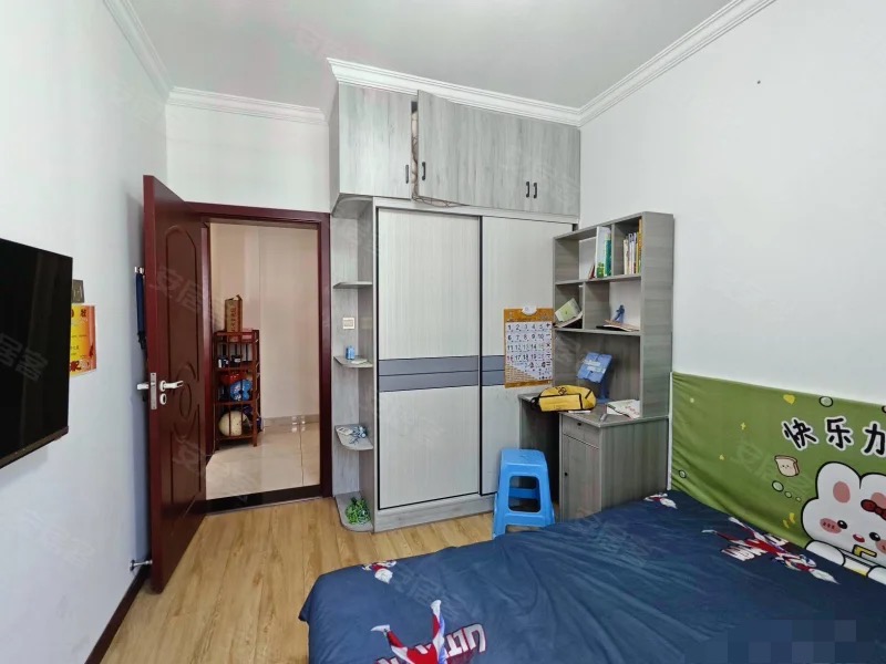 273，捡漏，亏本急售，新八中附近，电梯小高层，精装复式楼，产证130平，实得170平，精装5房2卫