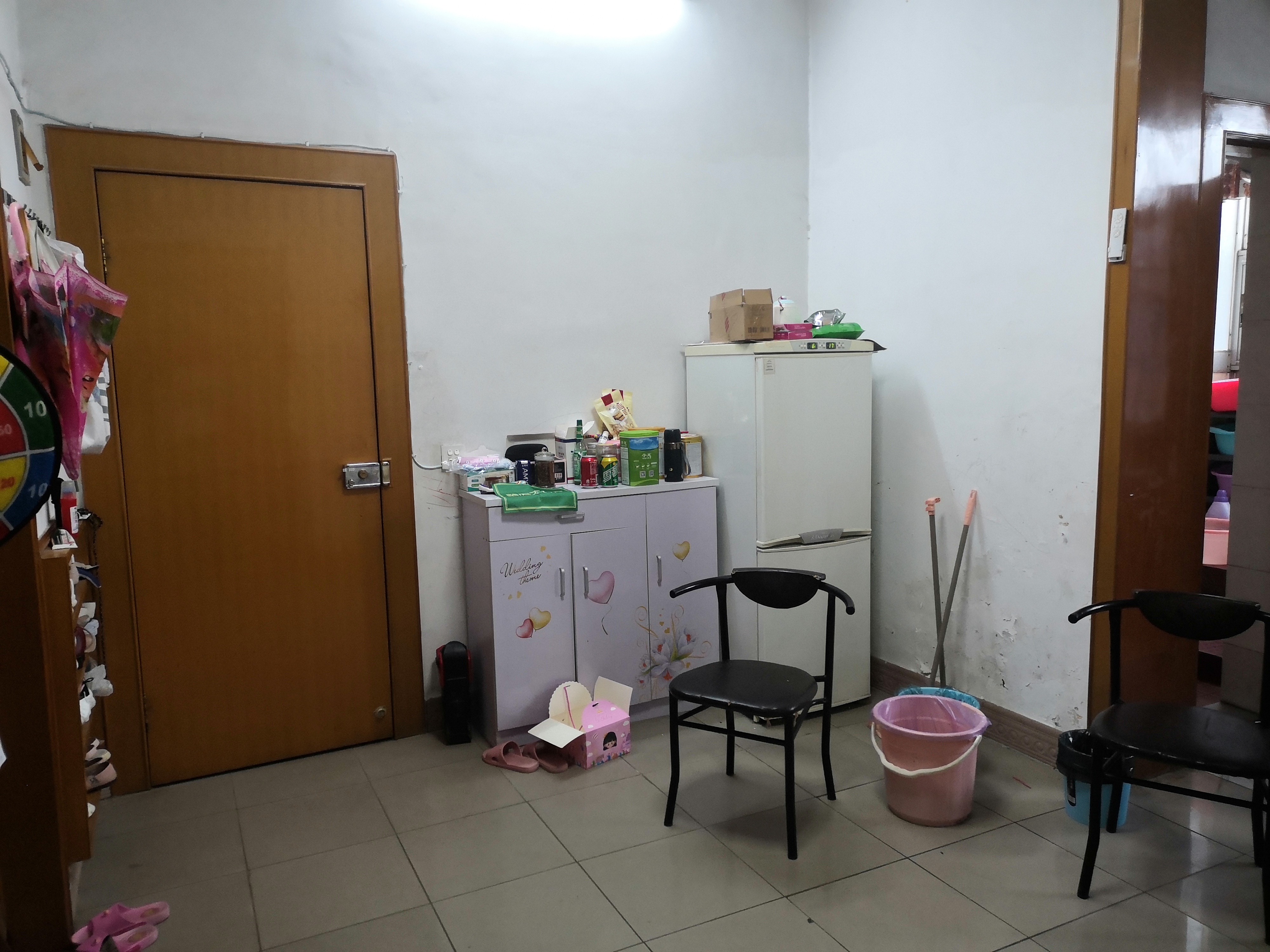 环球后面老人民医院宿舍带装修三室两厅一卫实得面积大