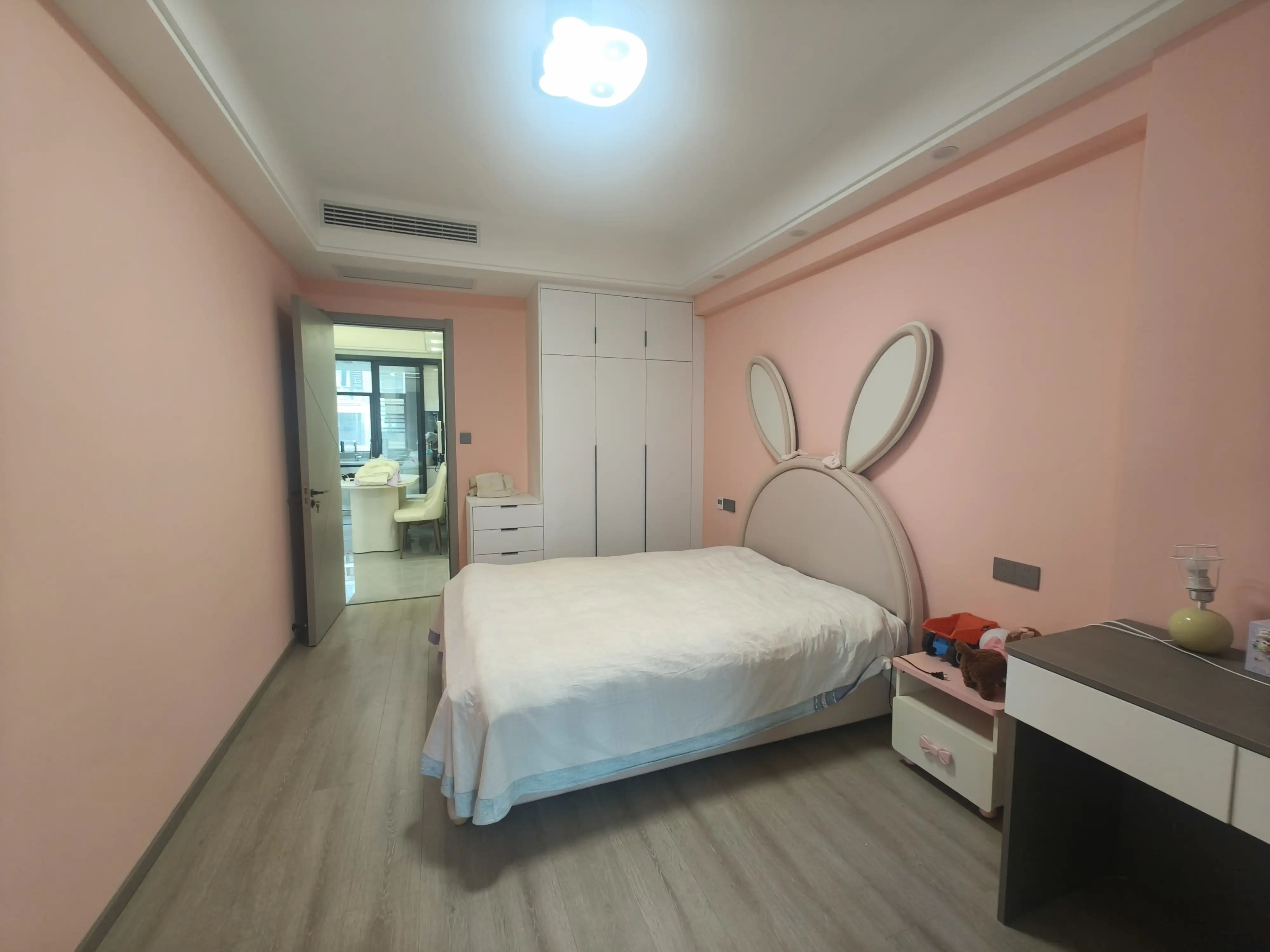 城南，新城一号5期，洋房，精装三房，一梯两户，证满二，好楼层