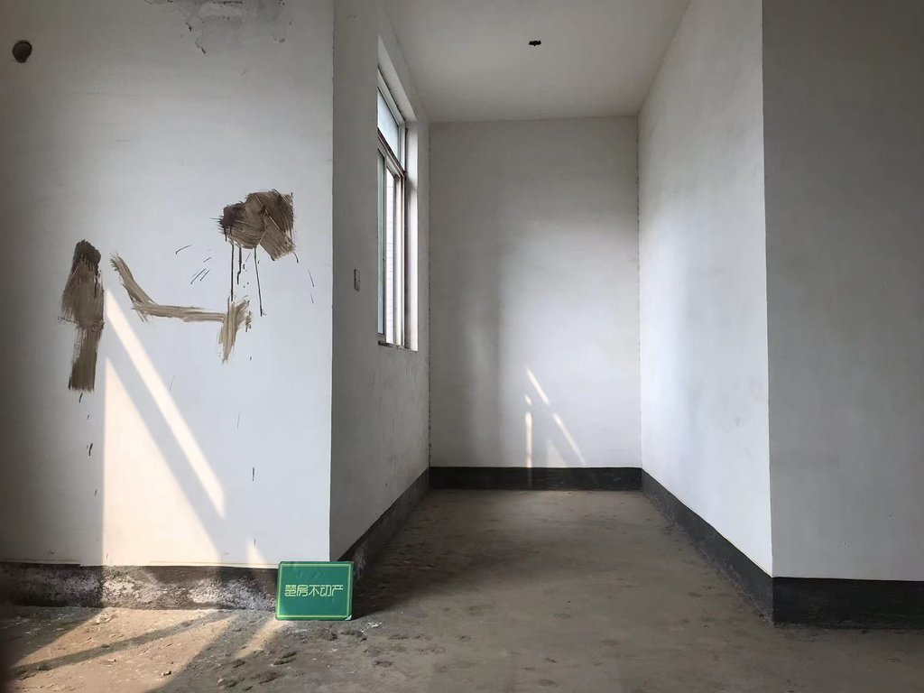 世纪雅园毛坯复式户型方正带一个车位房东诚意出售