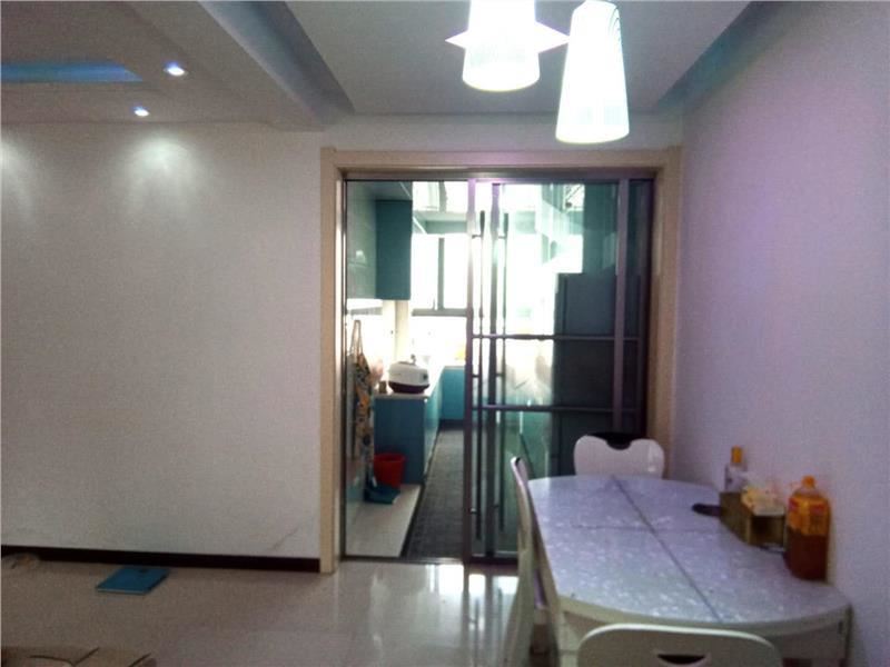 和合国际精装大三房实验四小两证齐全拎包入住按揭贷款