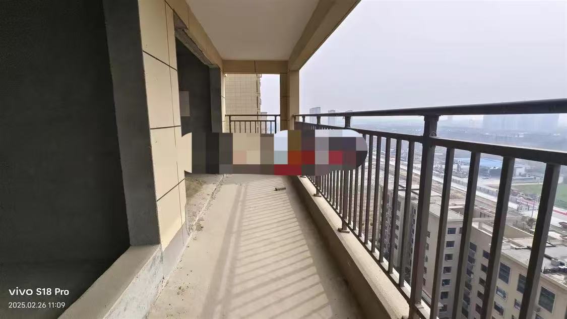 沔阳公园旁，沔阳清华园，毛坯3房，，单价6300，电梯16楼，满二，带车位，采光视野好