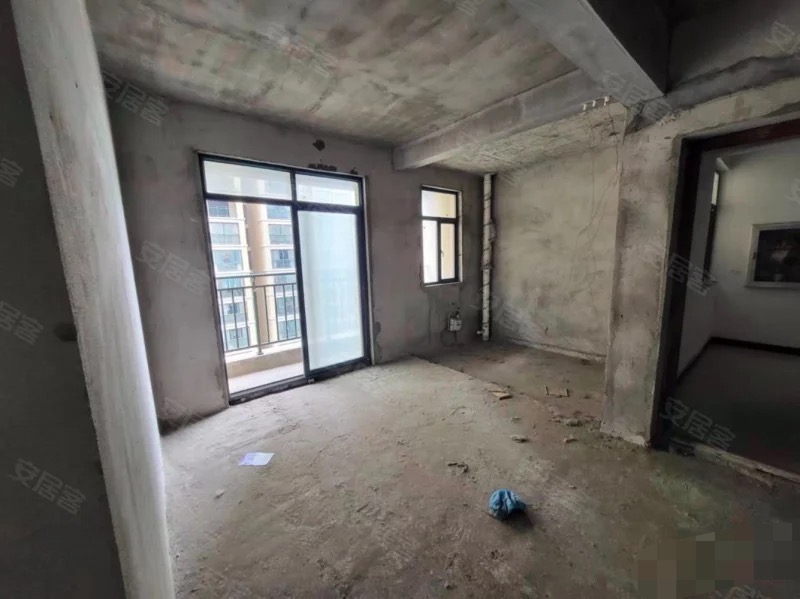 344，捡漏捡漏！城南，新城壹号，电梯好楼层12楼，边户，单嫁只要4500，