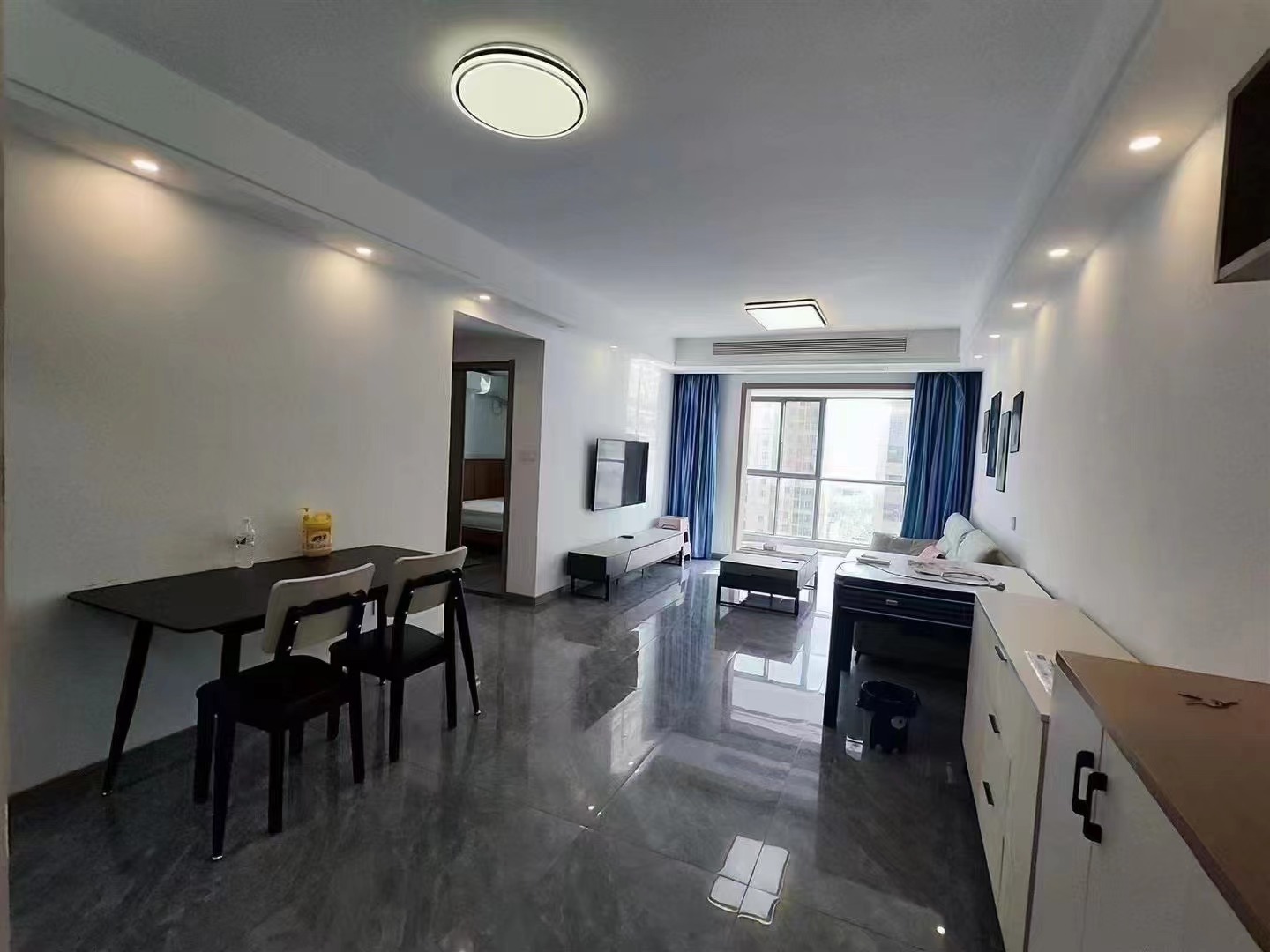 降价了，诚心一口价，城南，森林国际翡冷翠，电梯好楼层，精装三房二卫，下楼就是新二中二小，