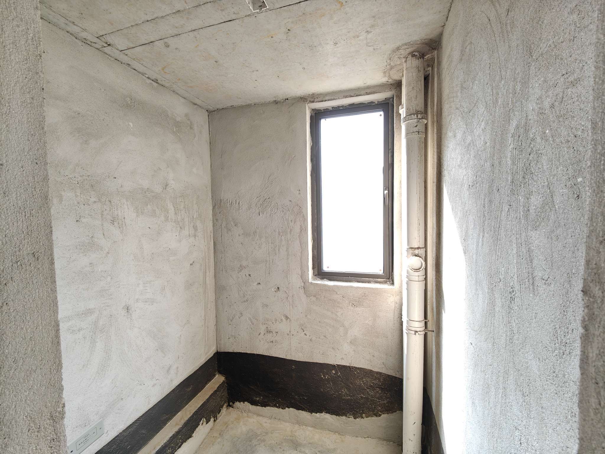 荣怀电梯小高层，单价5字开头，好楼层，业主急售，户型采光好得很