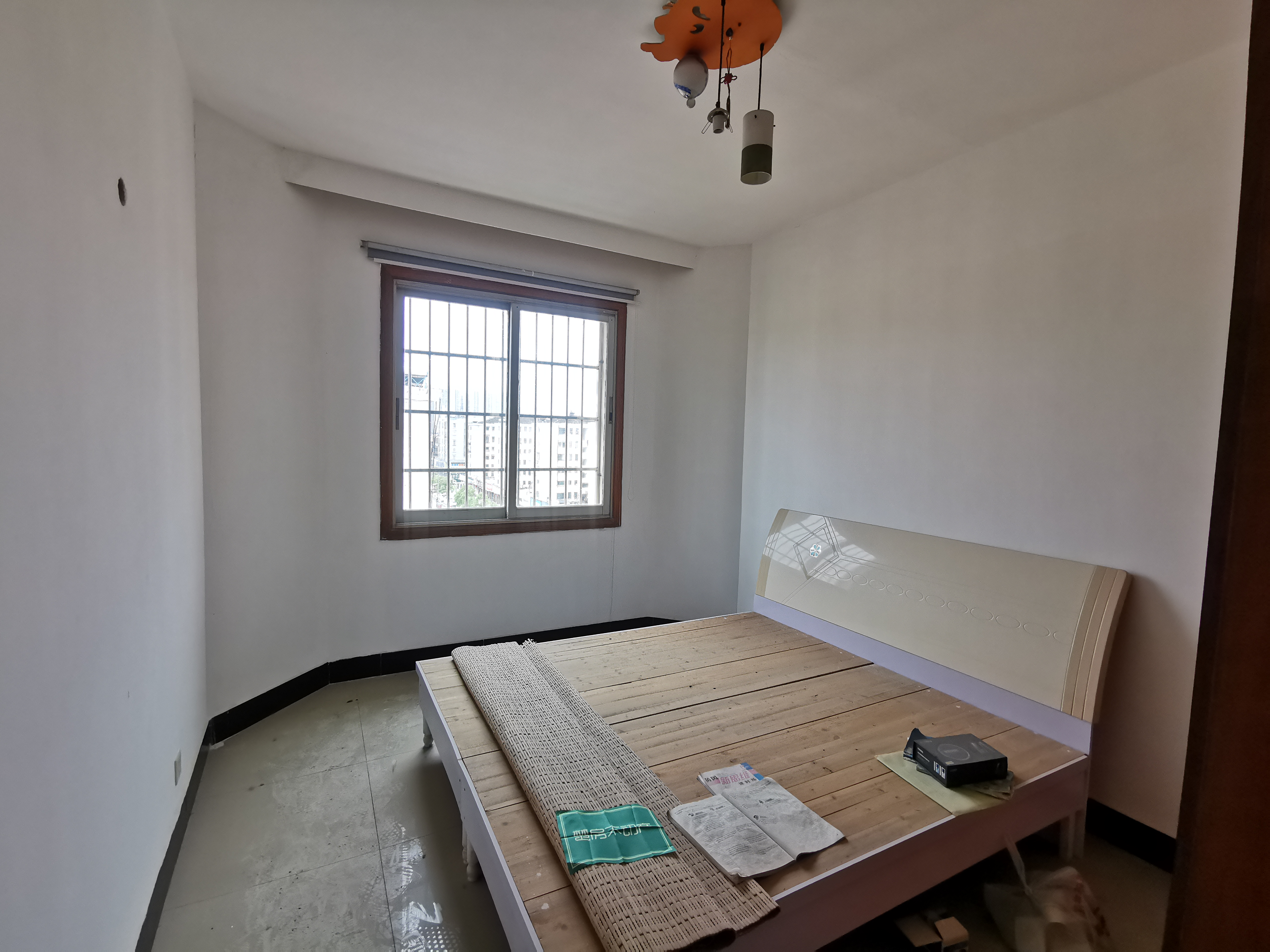 德政园普装大三房南北通透非常便宜 看房