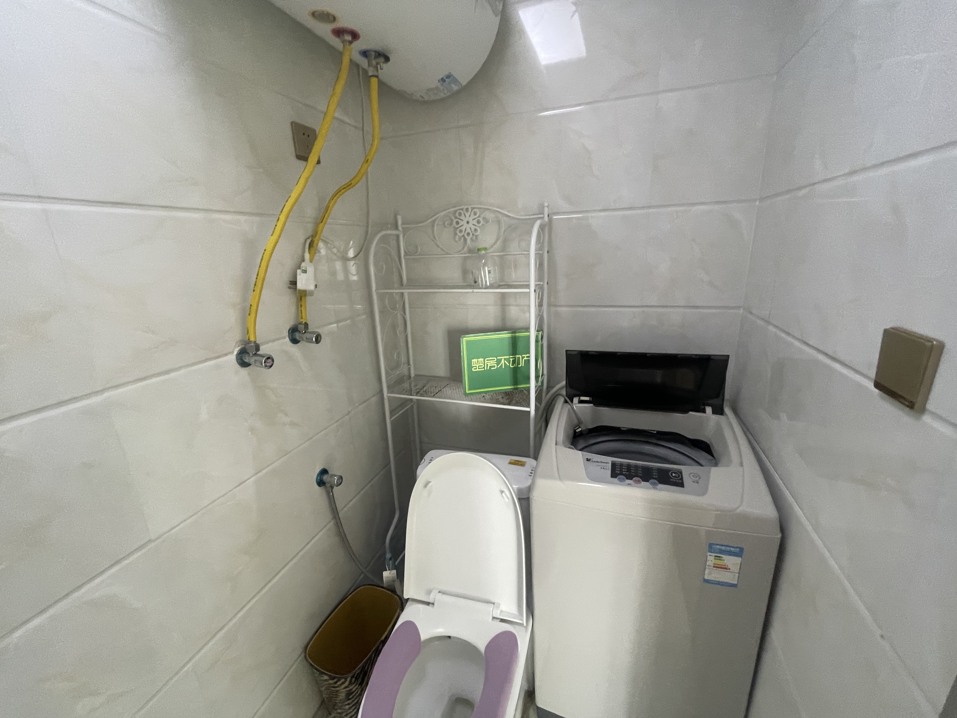 富迪三友.学府公寓精装.96平45万.包过户.业主以2015年买价出售配套设施成熟