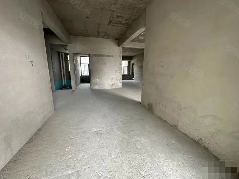 降价了，城南，蓝天新城，湖景房，大平层，单价6600不到，好的楼层，送2个地下车位，满二