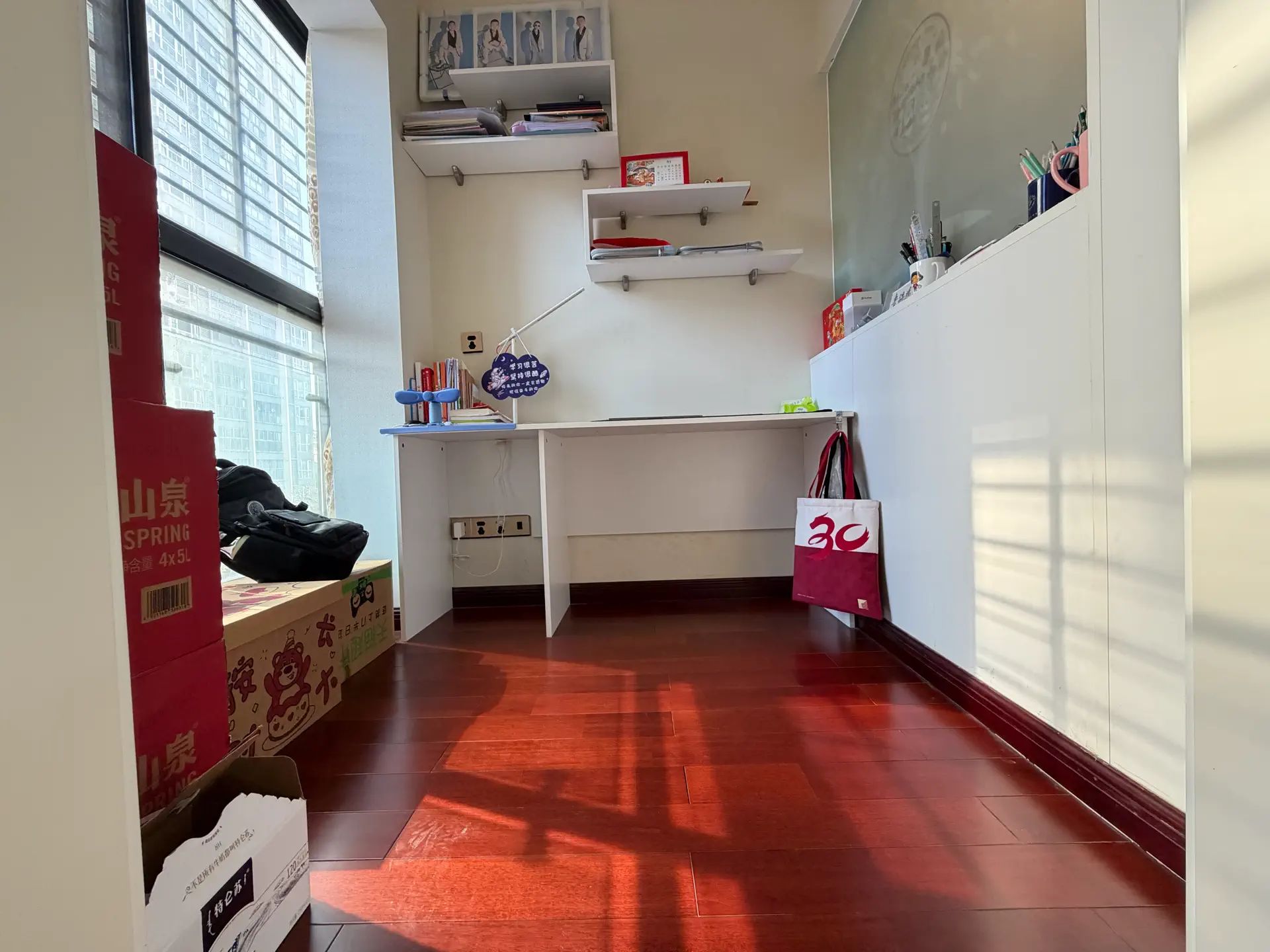 城南，福星城，单价4600+，全屋品牌，全屋暖气片，装修保养新，证满二