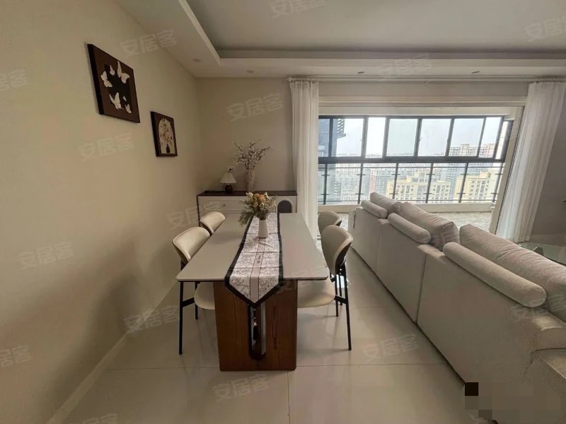 城南，福星城，精装三房两卫，装修奶油风，​单价4900千，中高层，证满二