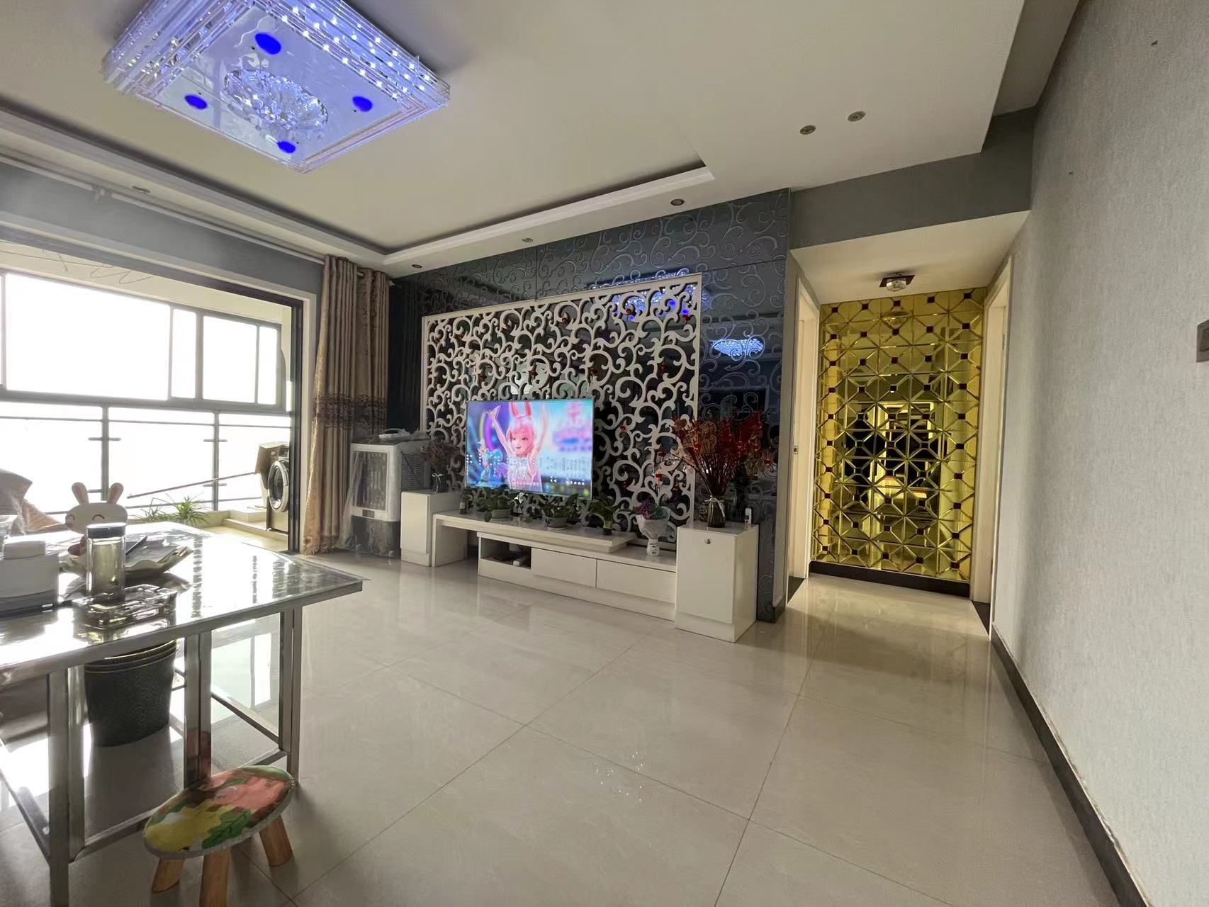 福星城 精装四房 中间楼层 户型方正 房东诚意出售