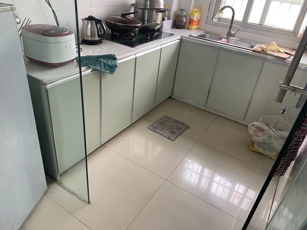 恒雅名苑仙桃中学沔中斜对面步梯两房精装修房东诚意出售可以拎包入住