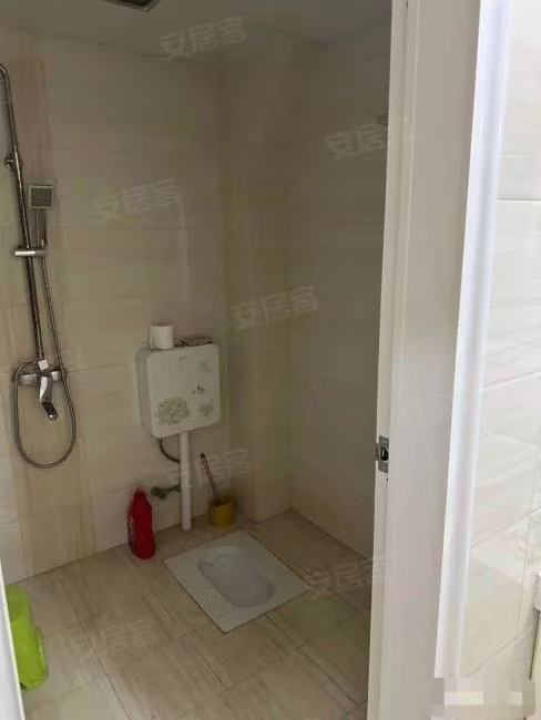 430，捡漏，福星城，精装修大两房，双阳台，单价3700，急售，拎包入住，证满二