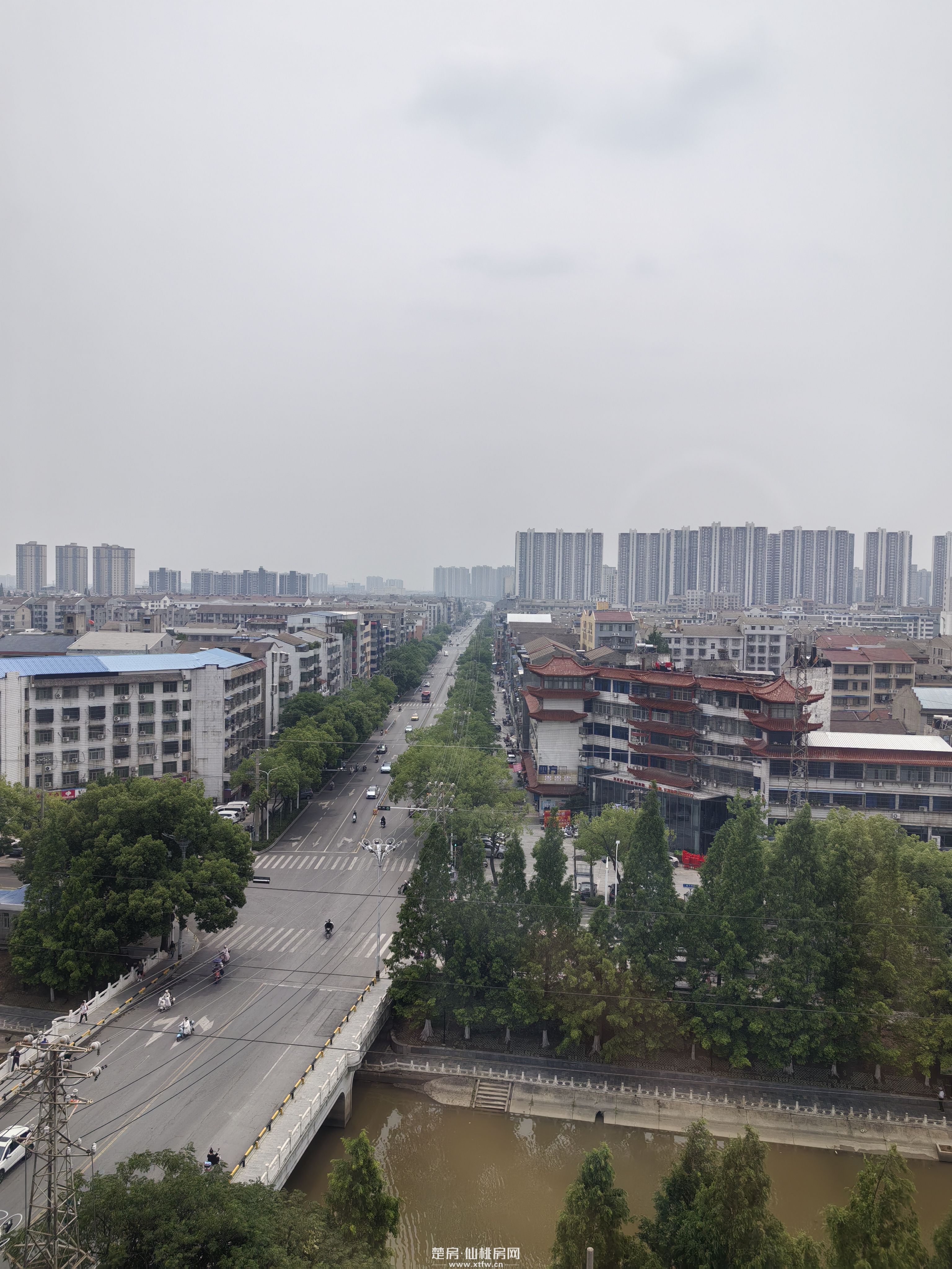 全新精装房，武商附近，附近有二中、四中