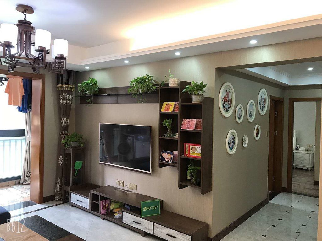 森林国际 湖景房 精装修  老证 家私齐全 仙桃二中旁  采光好  看房方便