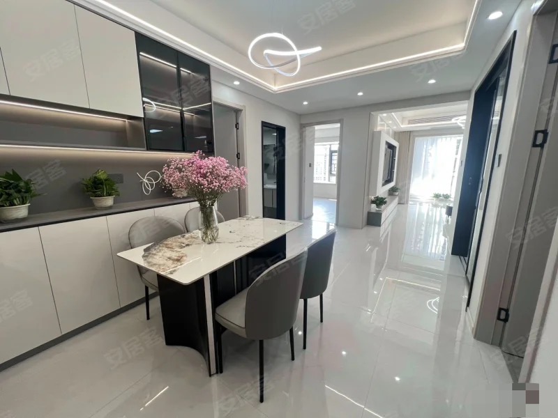 降价了，捡漏，城南沔街，城市丽景，全新精装三房，中间好楼层，好楼层，证满二