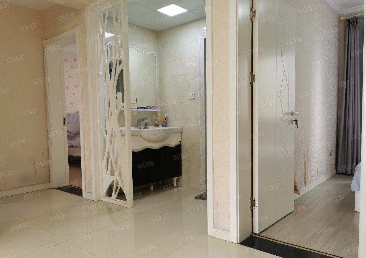 高楼层，无遮挡风景；精致户型，超低出租，赶紧认领