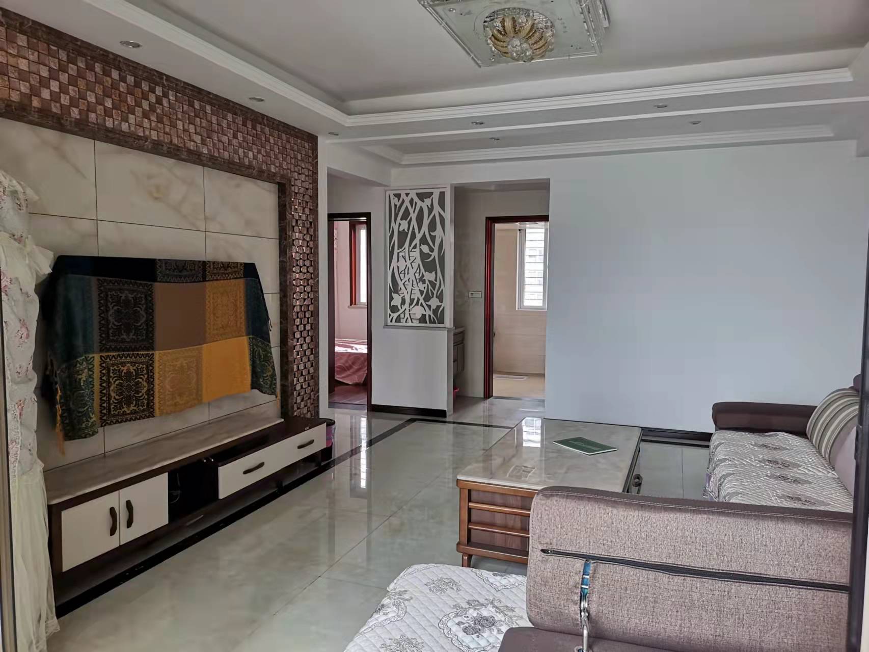 仙桃一中对面翰林公馆精装大五房家电家私全送中高层视野采光好满二