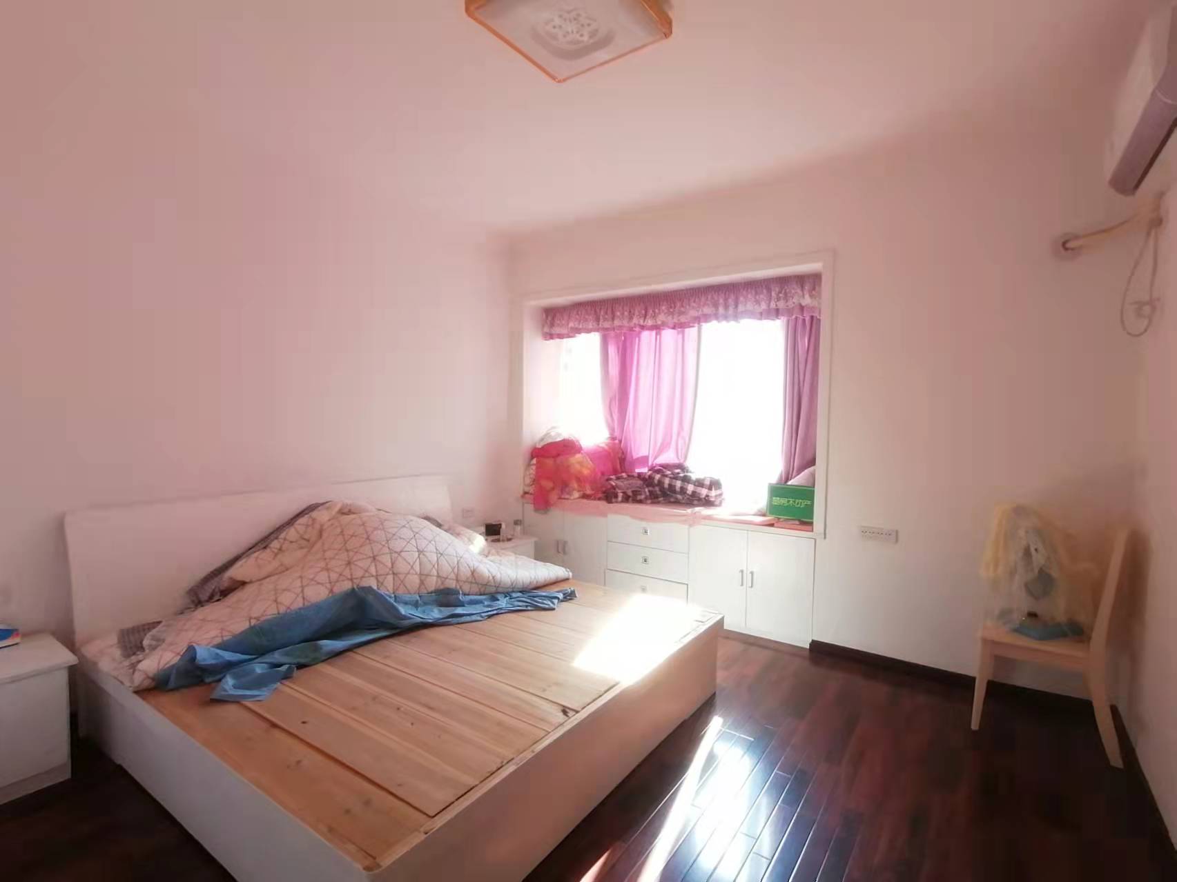 和合国际精装修基本未住家具家电留下层色新证满2年