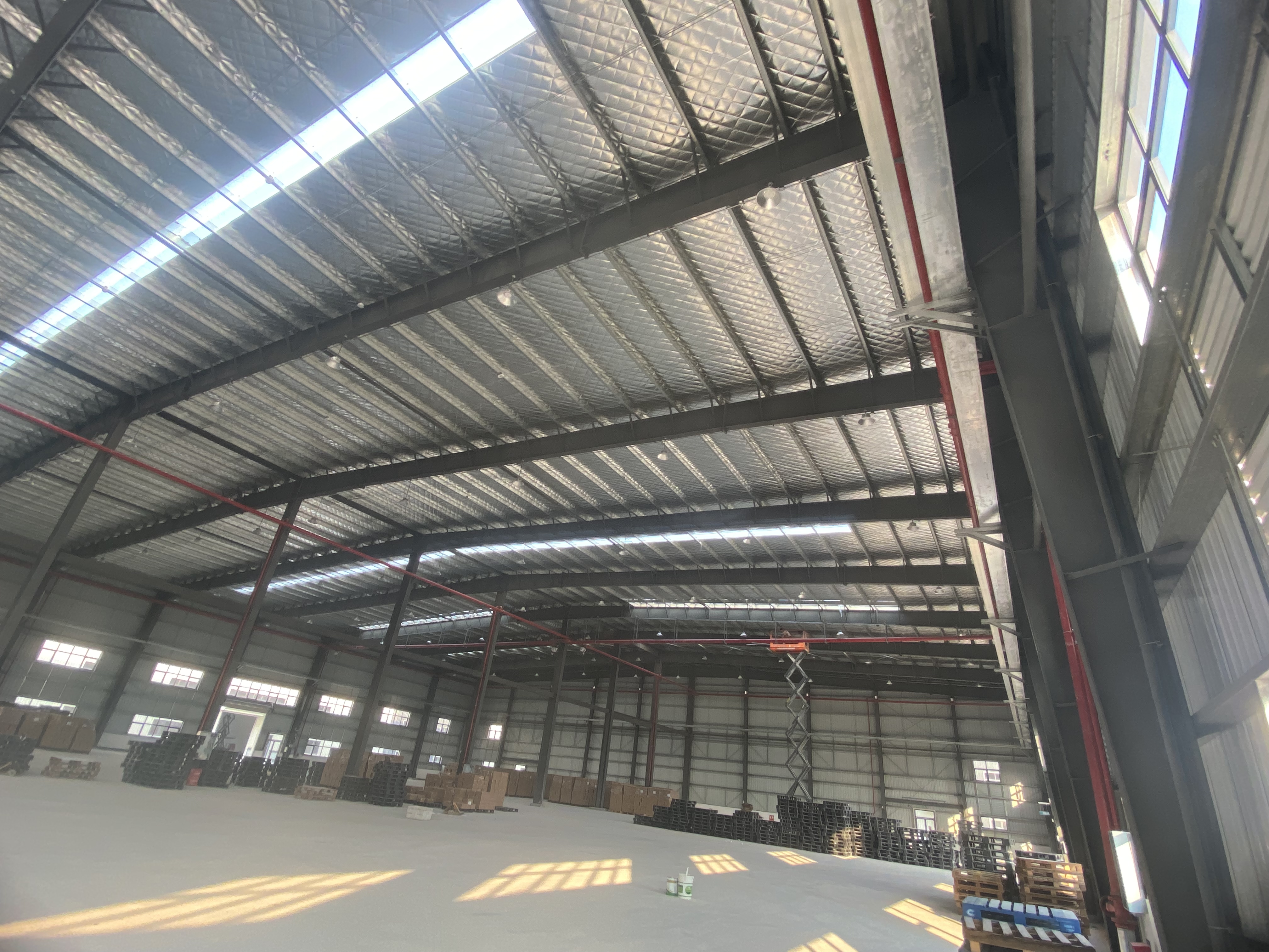 仙桃小南五千平高标准厂房诚意出租可分租可整租