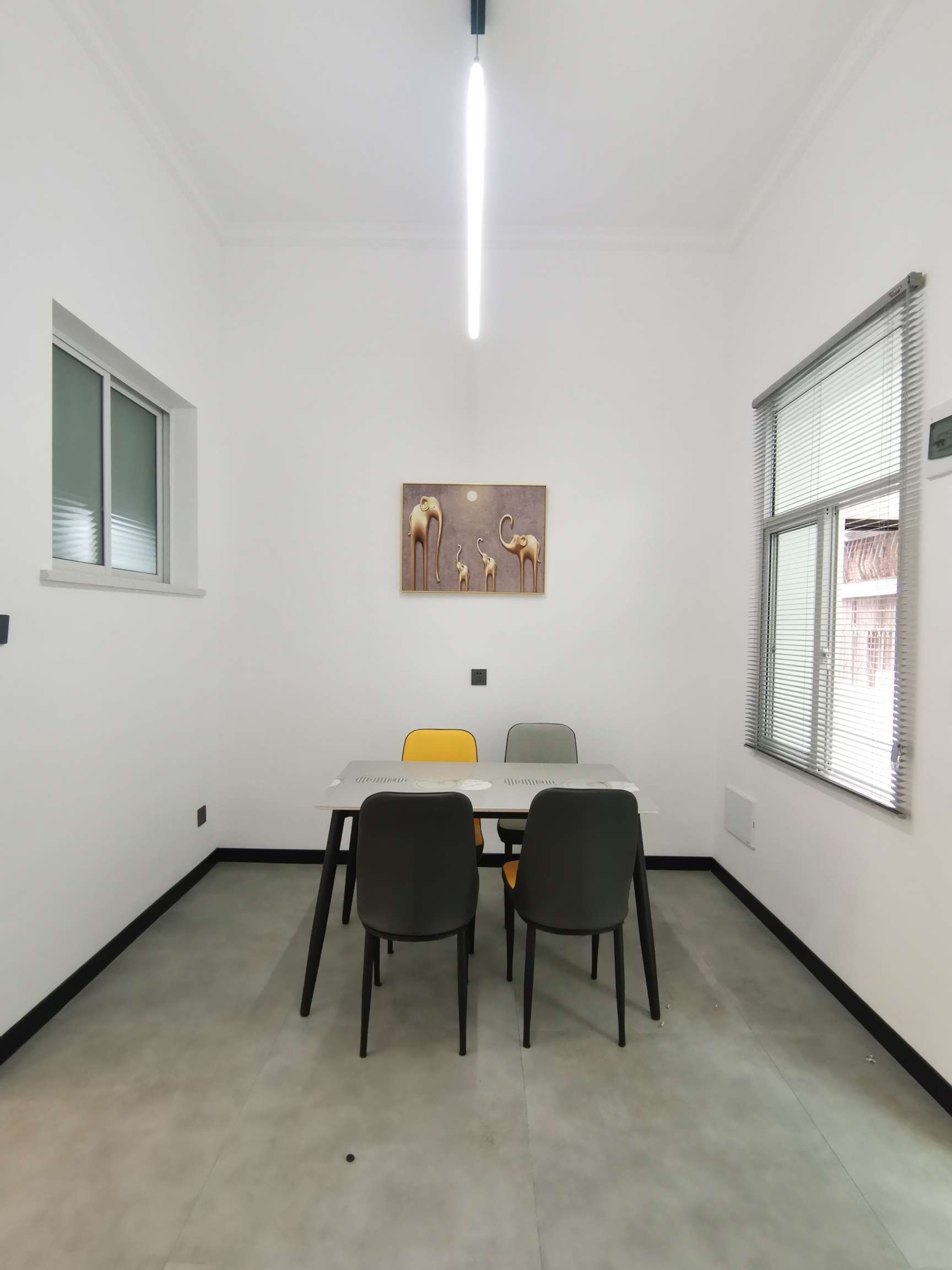 老城区楼盘全新装修拎包入住小三房