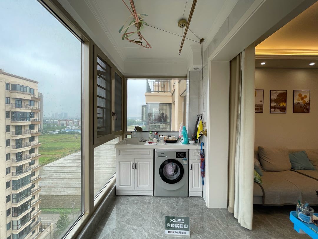 城南，荣怀，1梯1户，小高层，精装三房，好楼层，证满二