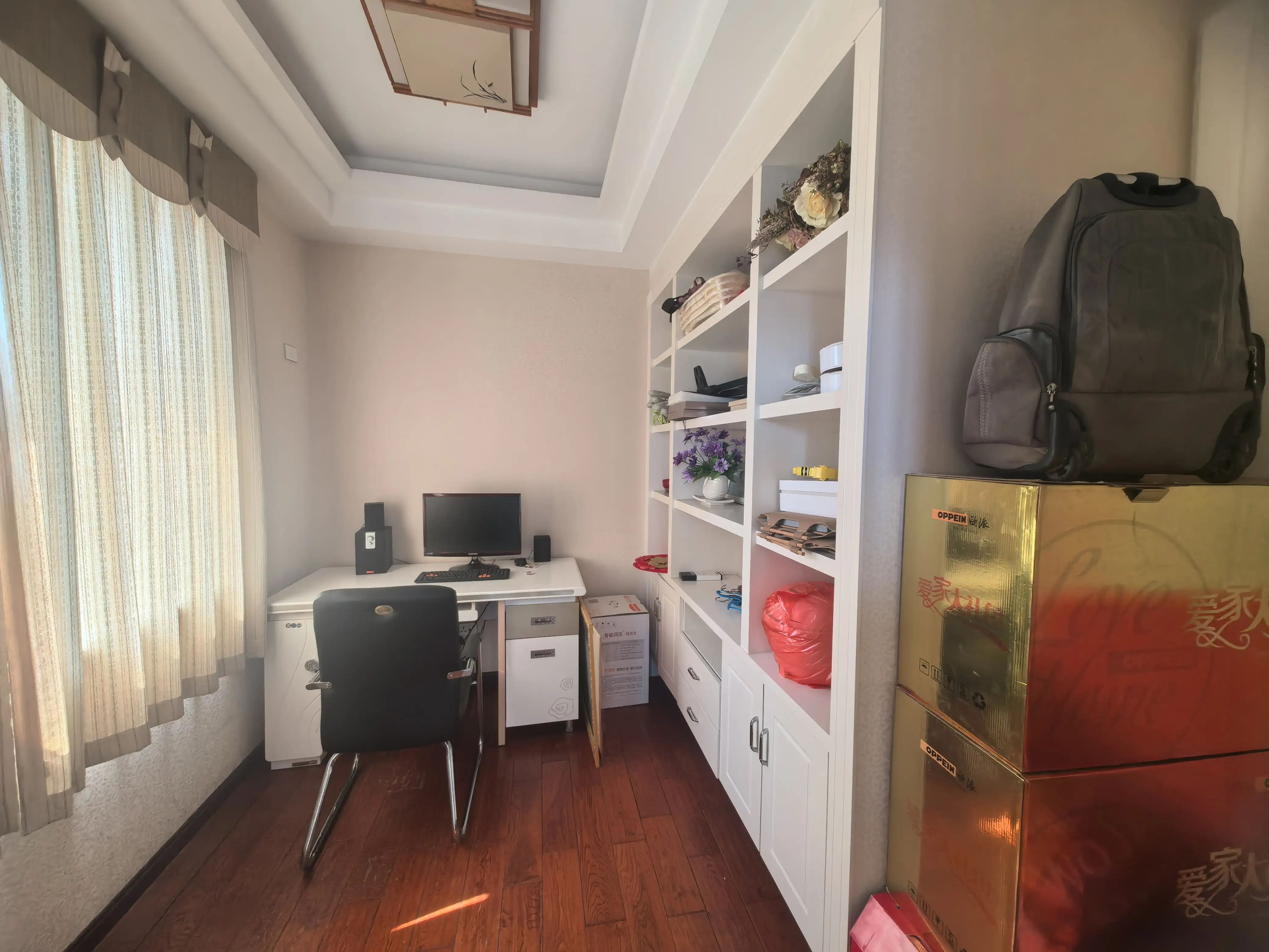 捡漏，德政金园，电梯好楼层，精装三房，证满二