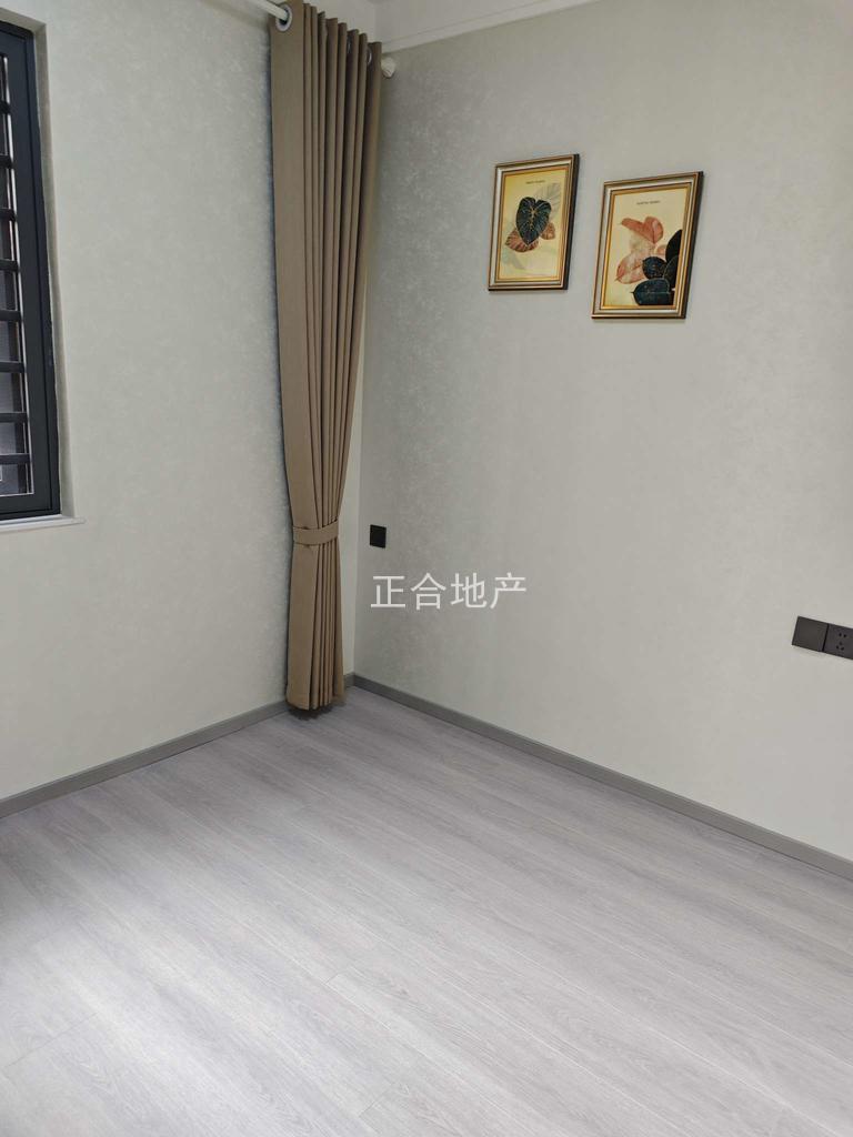 414，城南，森林国际，豪装三房，电梯好楼层，书包房，证满二，南北通透