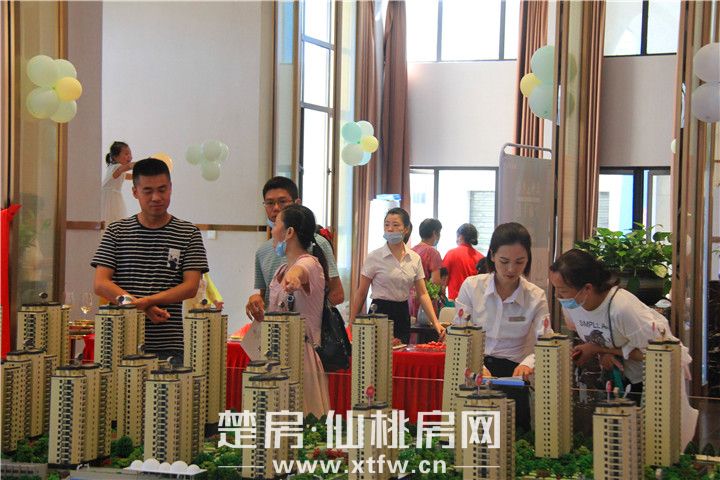 荣怀·及第世家E地块5#楼 8月8日荣耀开盘！