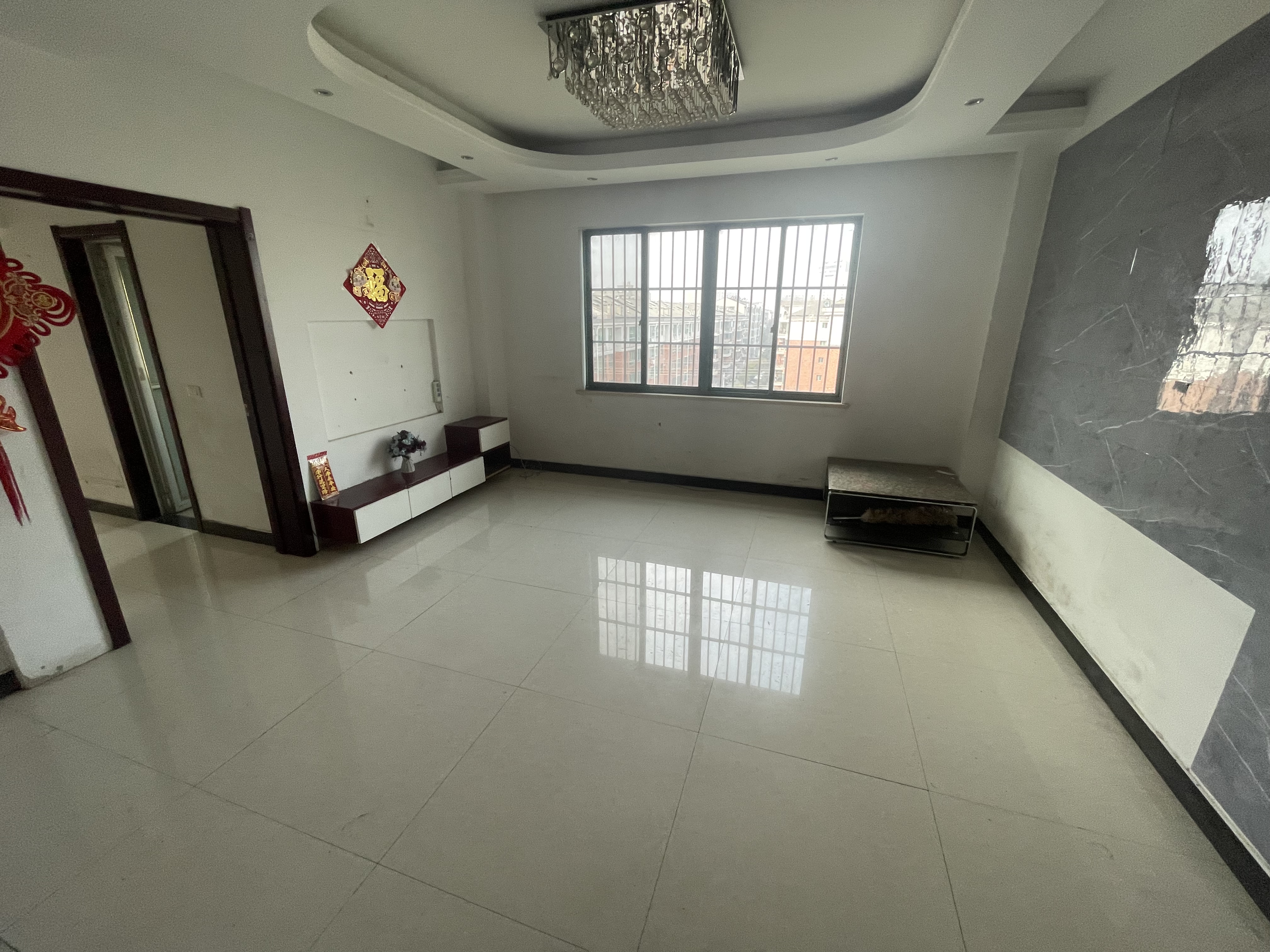 青青家园   经典小区   复式楼  带大露台  老证  看房钥匙