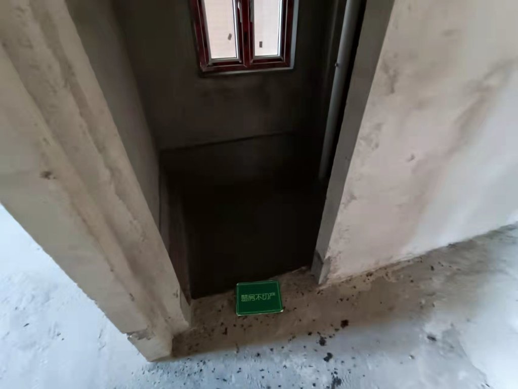 江汉明珠四中旁江滩公园电梯小高层楼层好毛坯三房