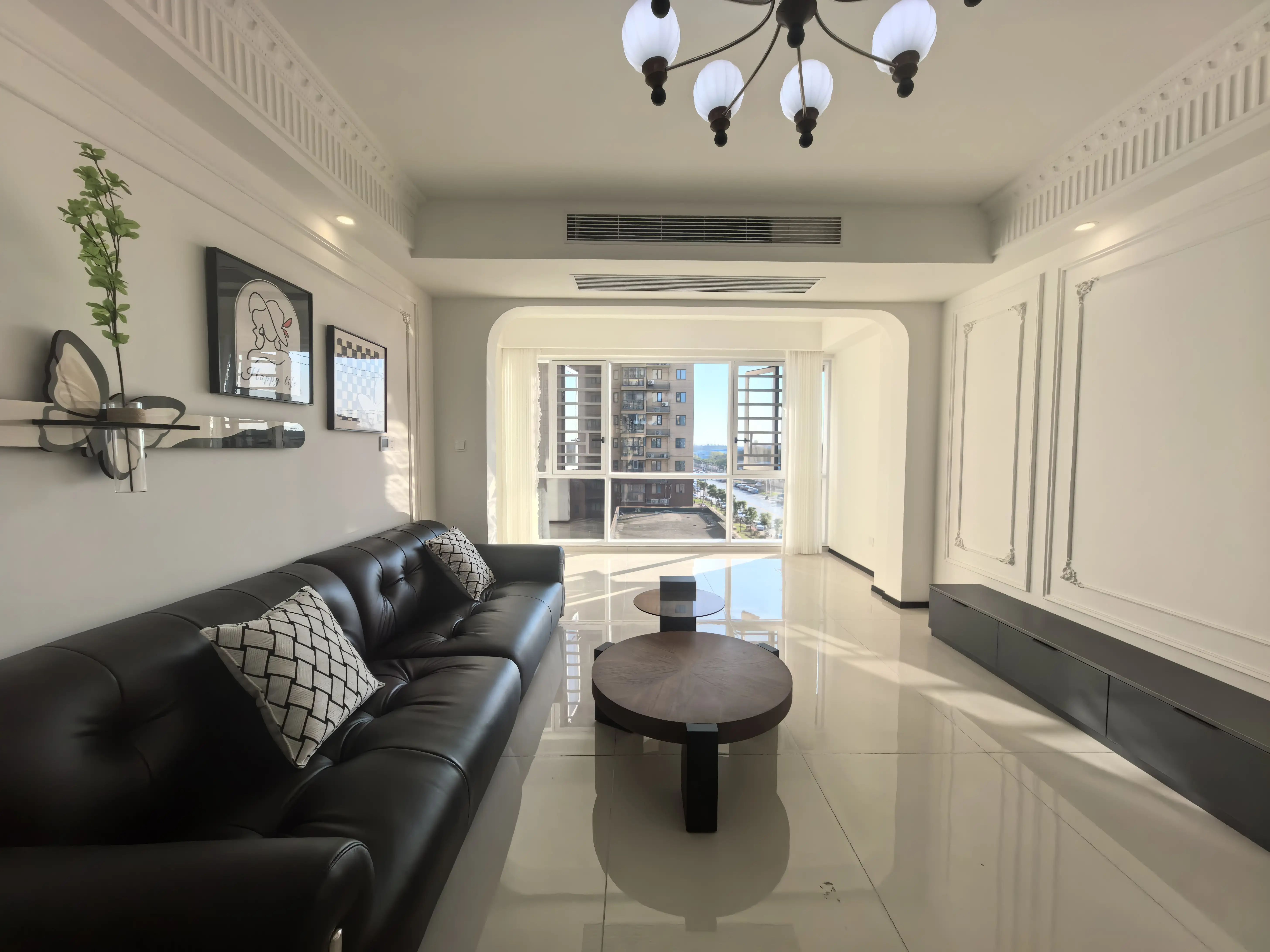 降价了，诚心出售，满庭春，精装三房，南北通透双阳台，边户，法式风格，价格好谈