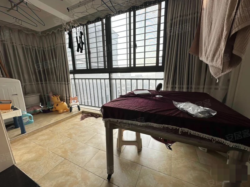 274，捡漏，城南新城壹号对面，刘口花苑，精装3房2卫，单价4200，电梯小高层