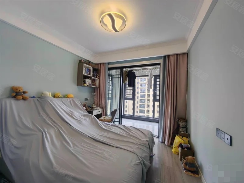 387，急售，城南，领秀城，精装大三房，中间好楼层，全屋品牌家具家电，业主诚心出售