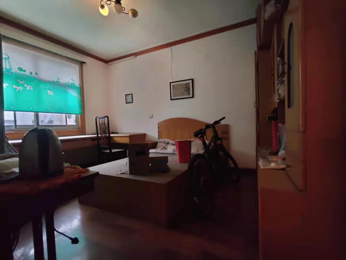 复州花园精装三房拎包入住小区好停车出行方便菜场商场都方便