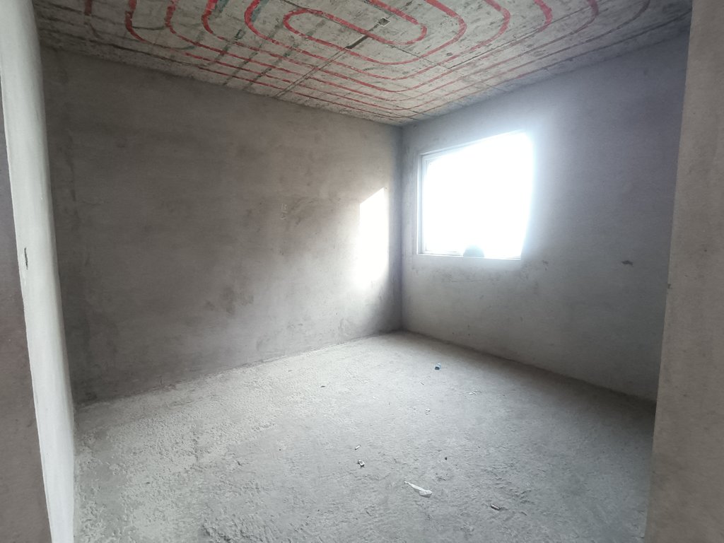 城西大盘满庭春毛坯供暖大三房下楼就是雪校