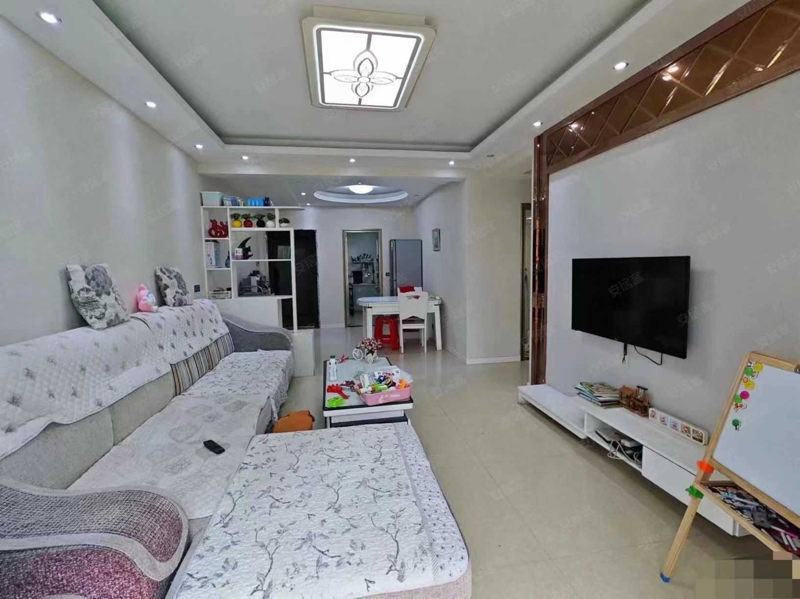 67，城南电梯好楼层，城市丽景，电梯中层，精装三房，证满二