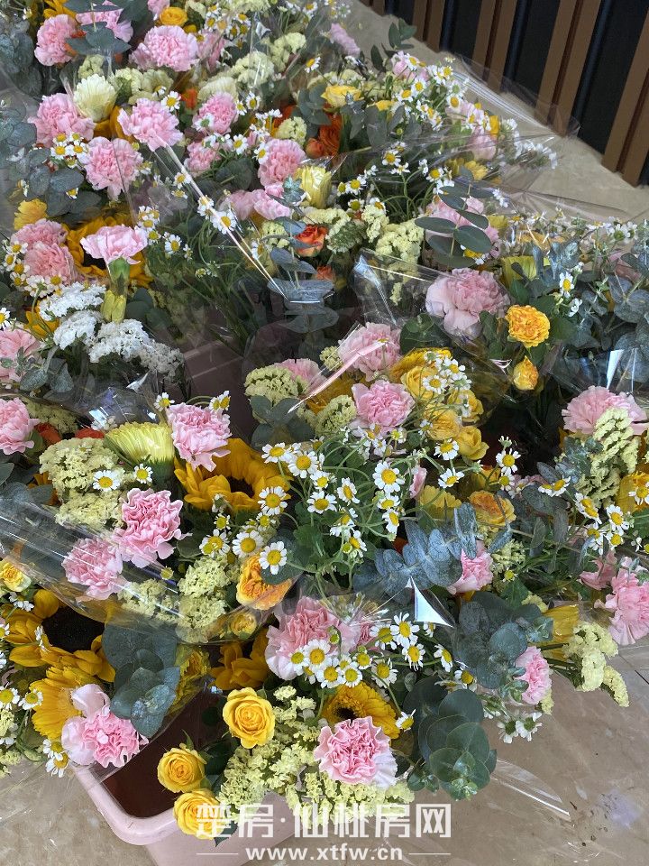 以花为礼，幸福相约！世纪阳光城插花活动圆满结束