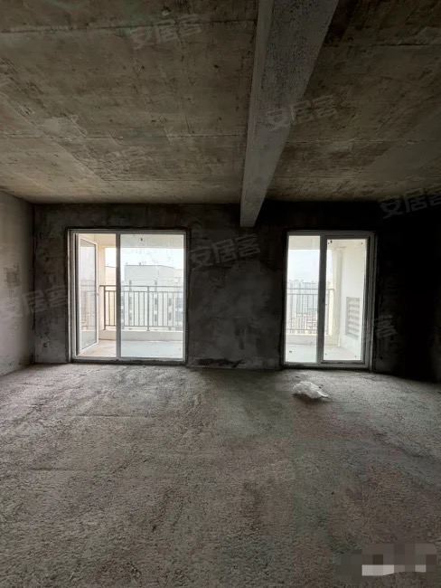 城南，蓝天花园，单价6字头，人车分流，1梯1户，大三房，送入户花园